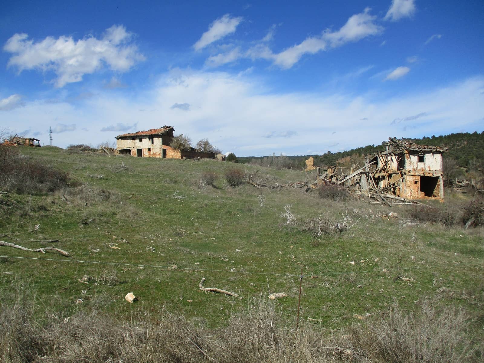 Velasco, antiguas casas del pueblo. Foto Ángel Lorenzo